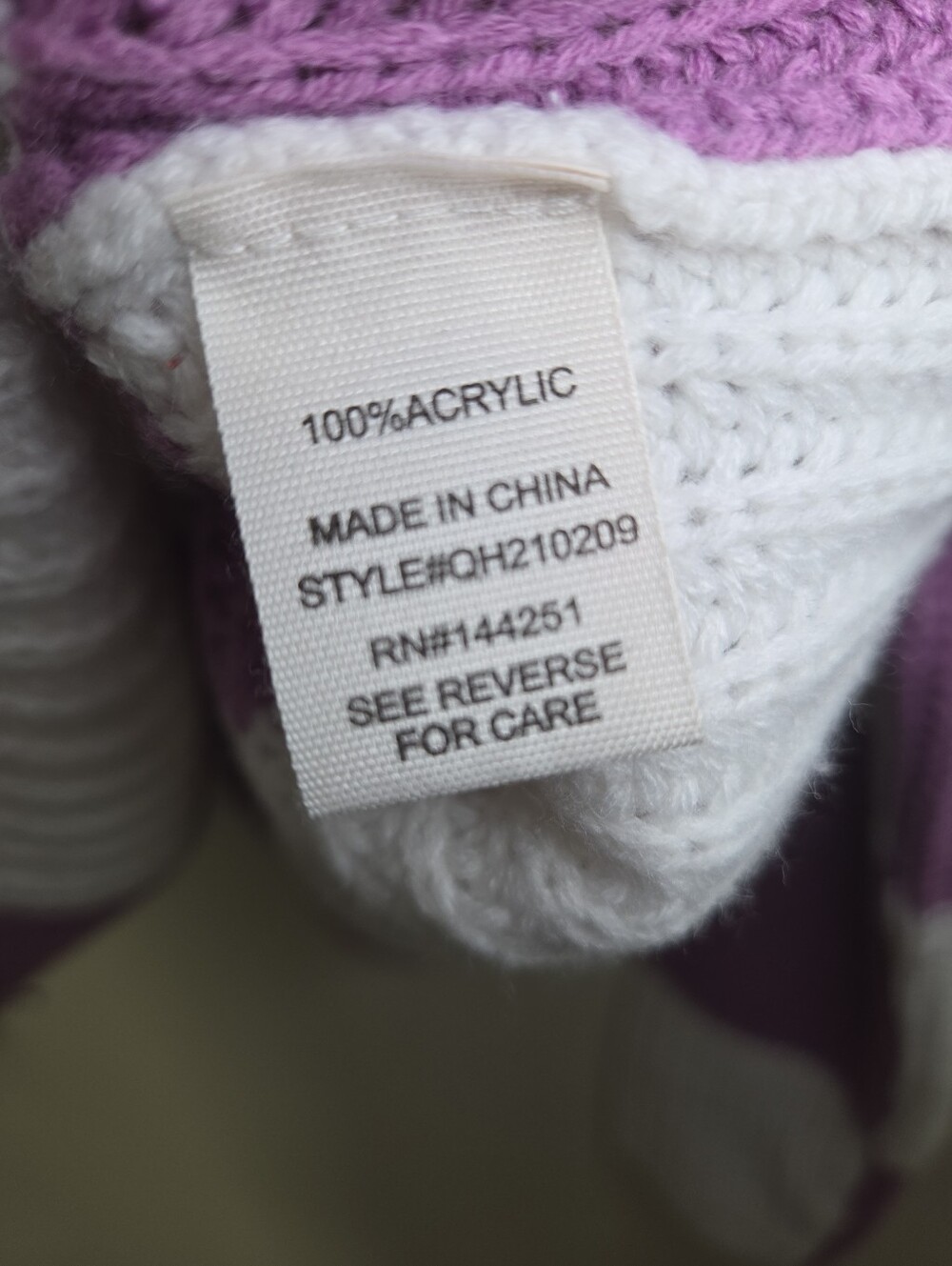Women's Moon & Madison Purple Checkered Sweater Sz Medium - Picture 3 of 7